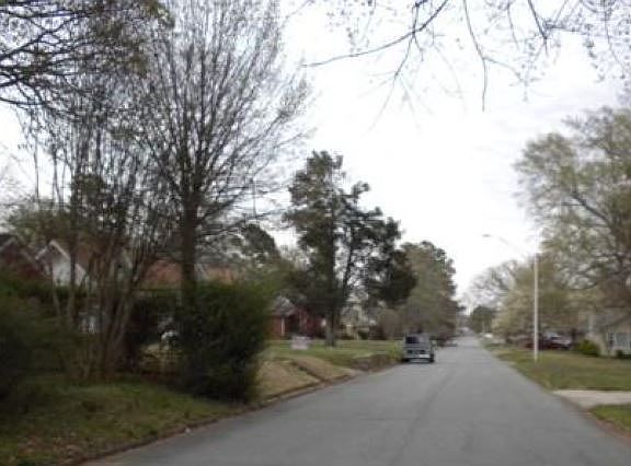 3rd image of 323 W F Ave