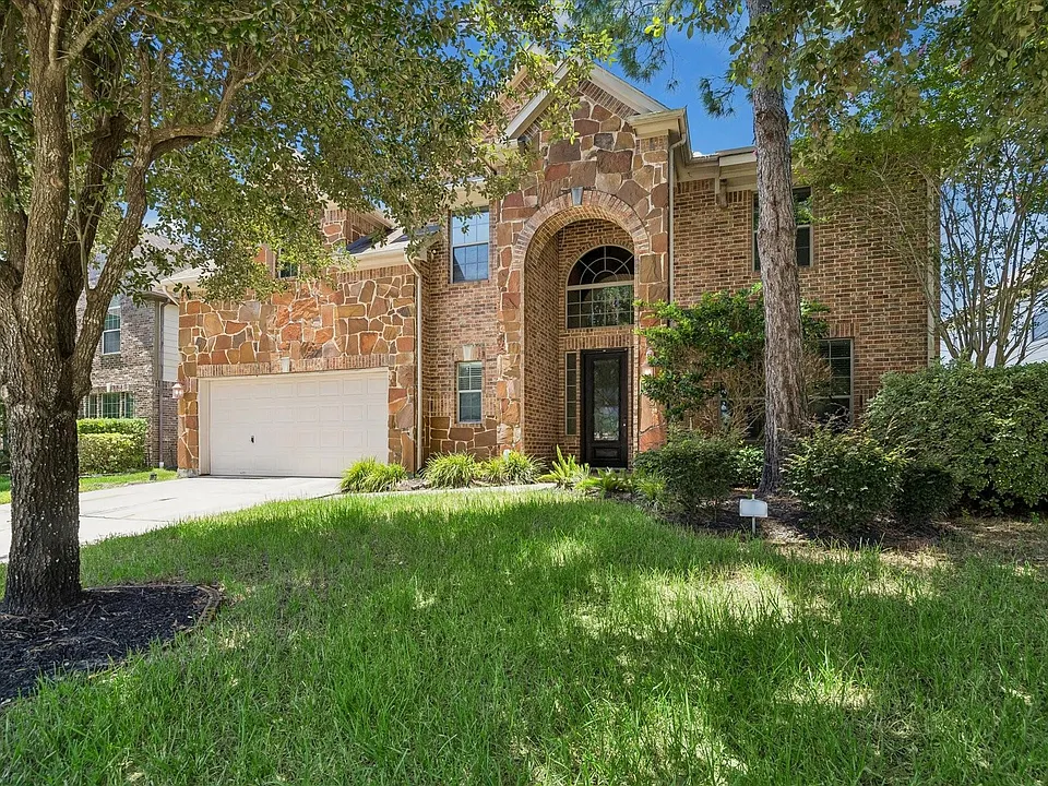 13915 Sawmill Run Ln