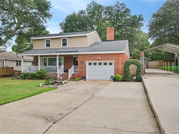 2980 Lynnhaven Dr, Virginia Beach, VA 23451