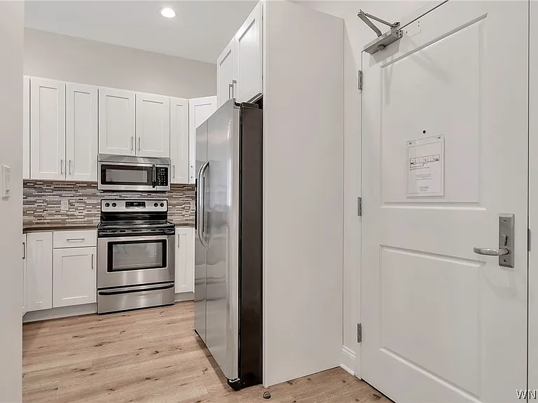 251 Main St #404 — Photo 10