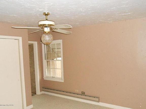 4th image of 2801 S Van Buren St
