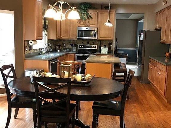 2nd image of 5318 Tall Oaks Ct