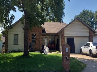 4810 W Tarkio St, Springfield, MO 65802