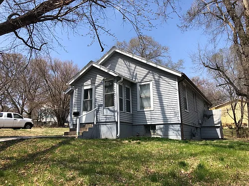 3674 Bedford Ave Photo 1