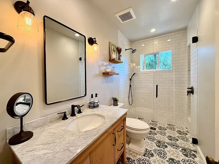 1622 Villa Ave — Photo 10
