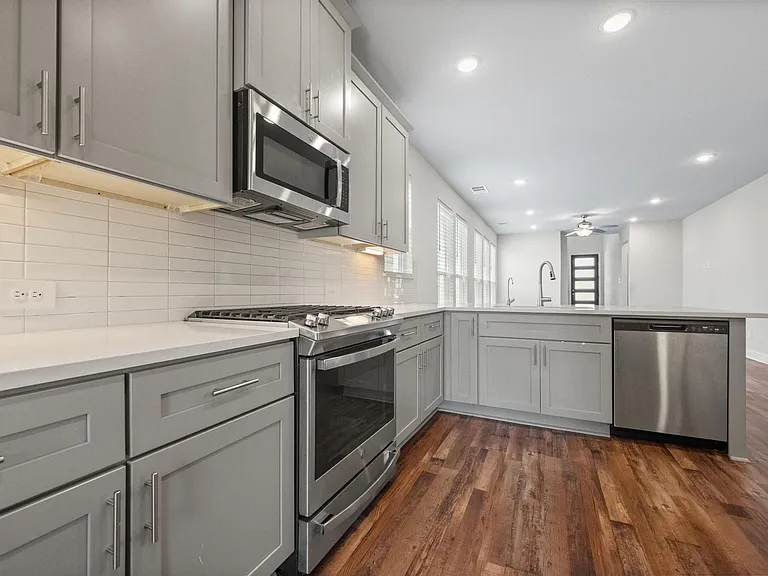 10838 Downy Cup Dr — Photo 8