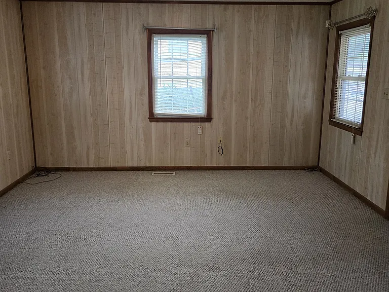 345 Park Ave — Photo 12