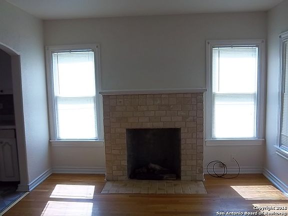 5th image of 526 Topeka Blvd
