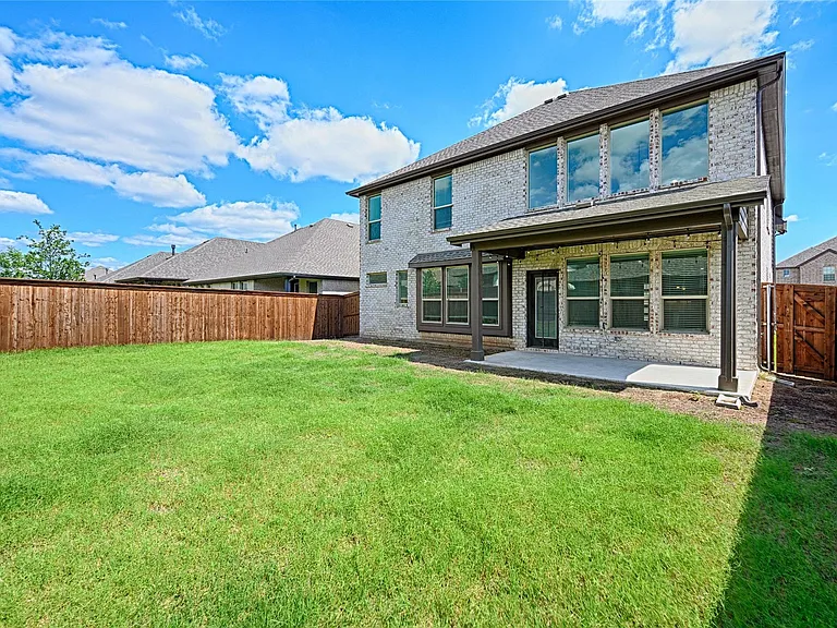 3511 Clara Dr — Photo 33