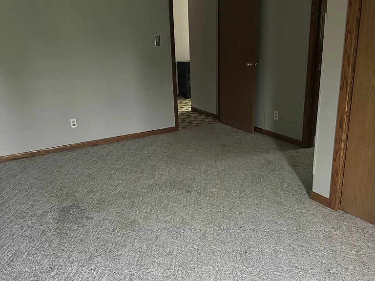205 Eastern Ave — Photo 2
