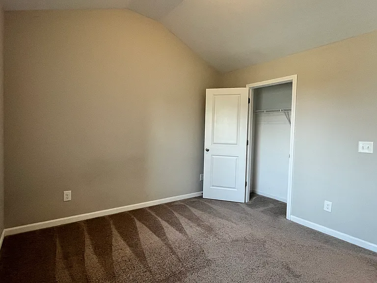 1955 Boxwood Way — Photo 25
