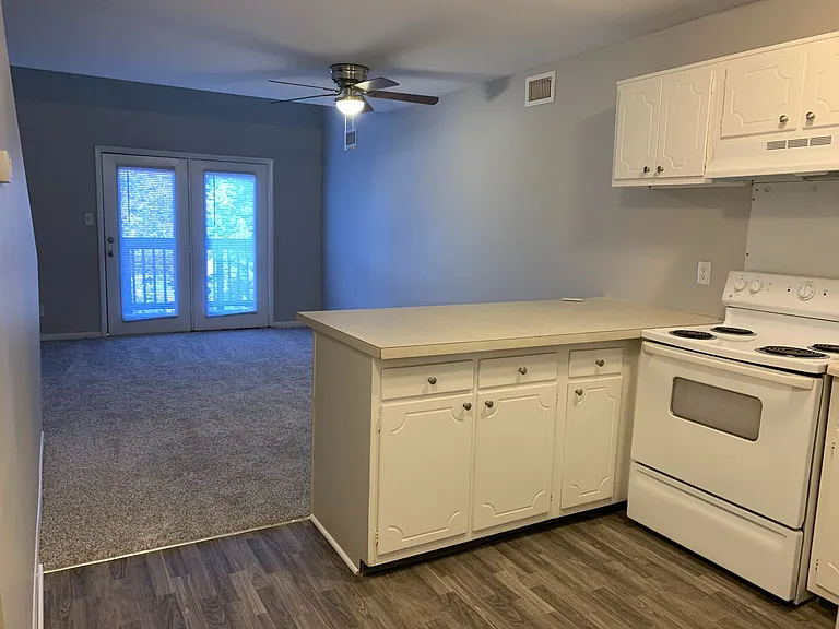The Hammond Apartments — Photo 81