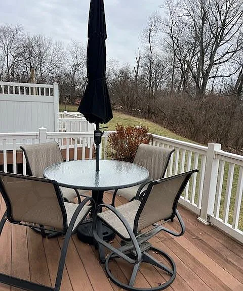 40 Hillside Ct S — Photo 26