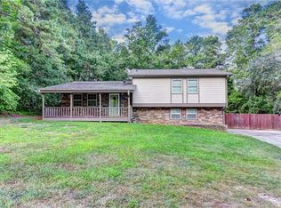 914 Whitehall Dr, Lawrenceville, GA 30043