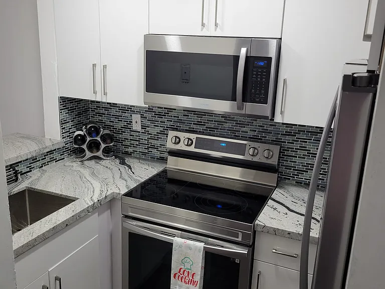 8145 NW 7th St #218 — Photo 3