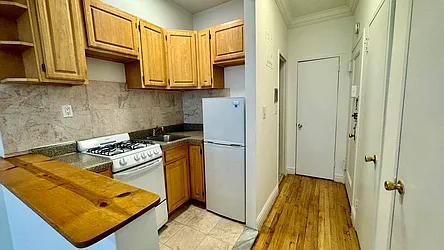 Rented by HOLTON REAL ESTATE INC.