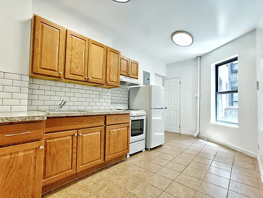 Rented by Union Square Property Management | media 6