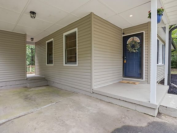 2nd image of 866 Westwood Rd