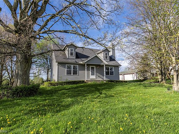 2nd image of 2425 Fixler Rd