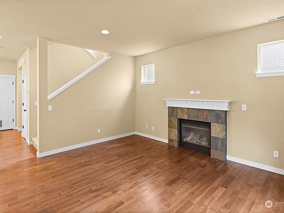 3rd image of 8532 Willowberry Avenue NW