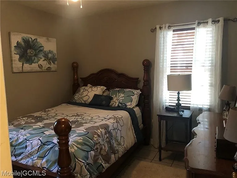 Bedroom 2 (Unfurnished)