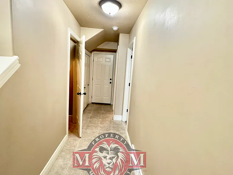 24 E Opequon Rd — Photo 4