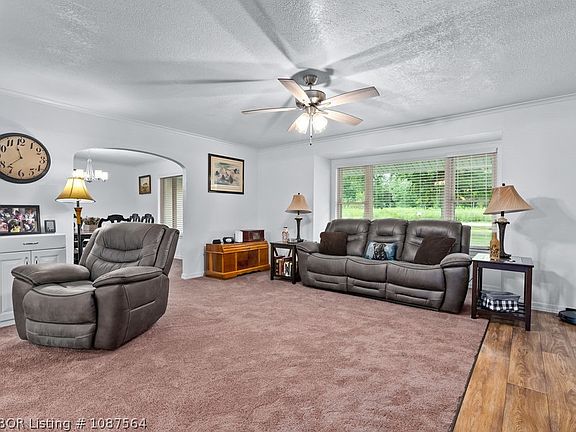 5th image of 1704 Pleasant Valley Rd