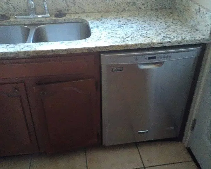 2191 Washington Ave #2 — Photo 17