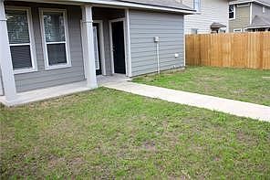 2nd image of 2921 McLaren Dr
