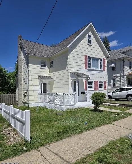 83 Allen St #1 — Photo 1