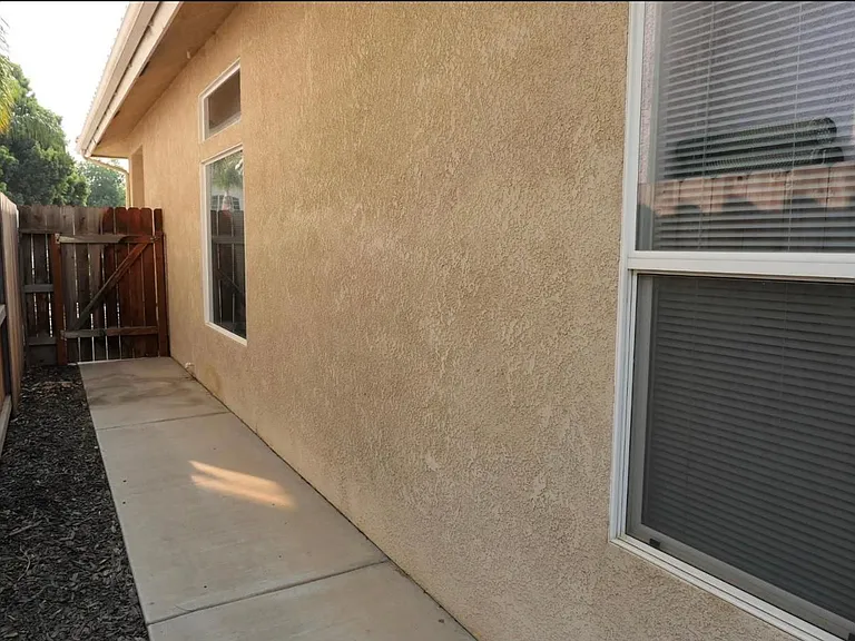 160 Lake Dr — Photo 28