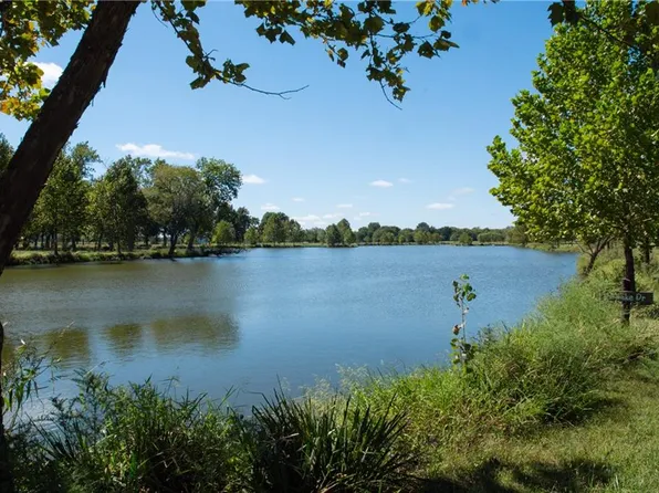 3061 Georgia Rd, Ottawa, KS 66067
