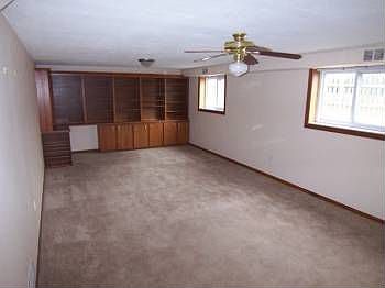 4th image of 4000 Glenheath Dr