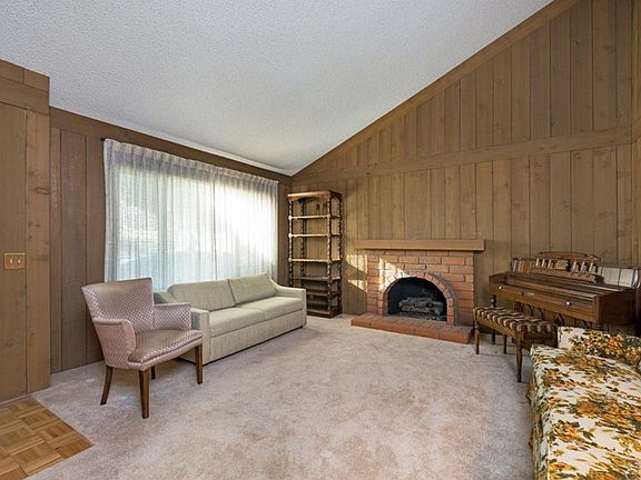 2nd image of 1904 N Citrus Edge Cir