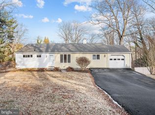 616 Meadowvale Ln, Media, PA 19063