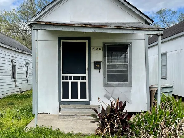 840 Peach Ave, Beaumont, TX 77703