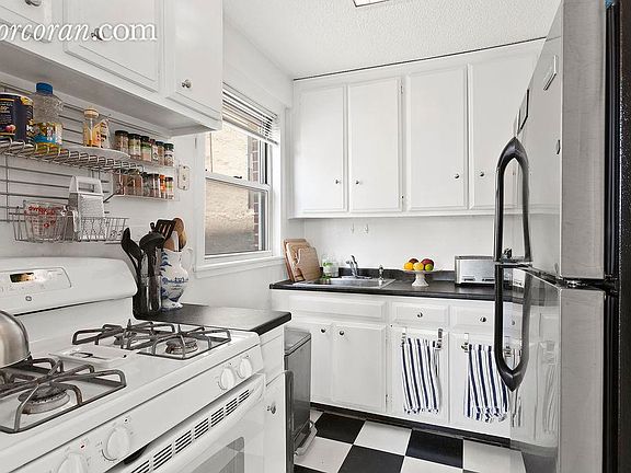 2nd image of 120 4th Ave #16J