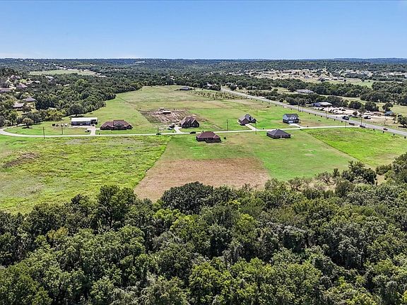 4th image of 1215 River Hills Rd