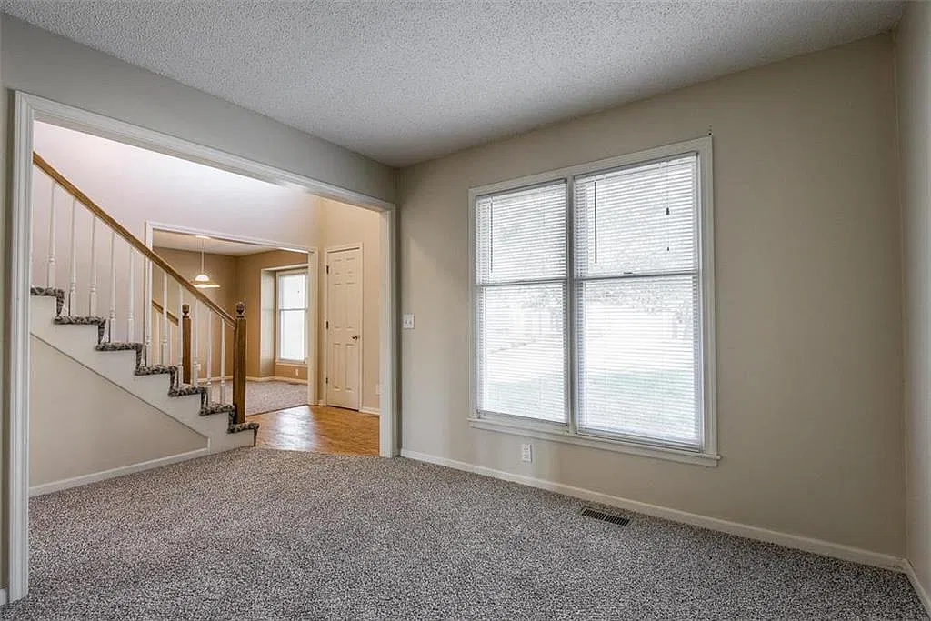 19501 West 64th Terrace - 1 — Photo 4