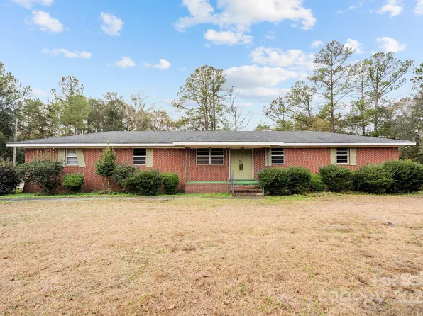 9329 Central Blvd SE, Winnabow, NC 28479