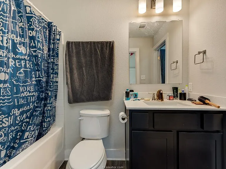 4308 Oaklawn St — Photo 7