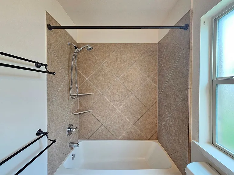304 W Libra Dr — Photo 23