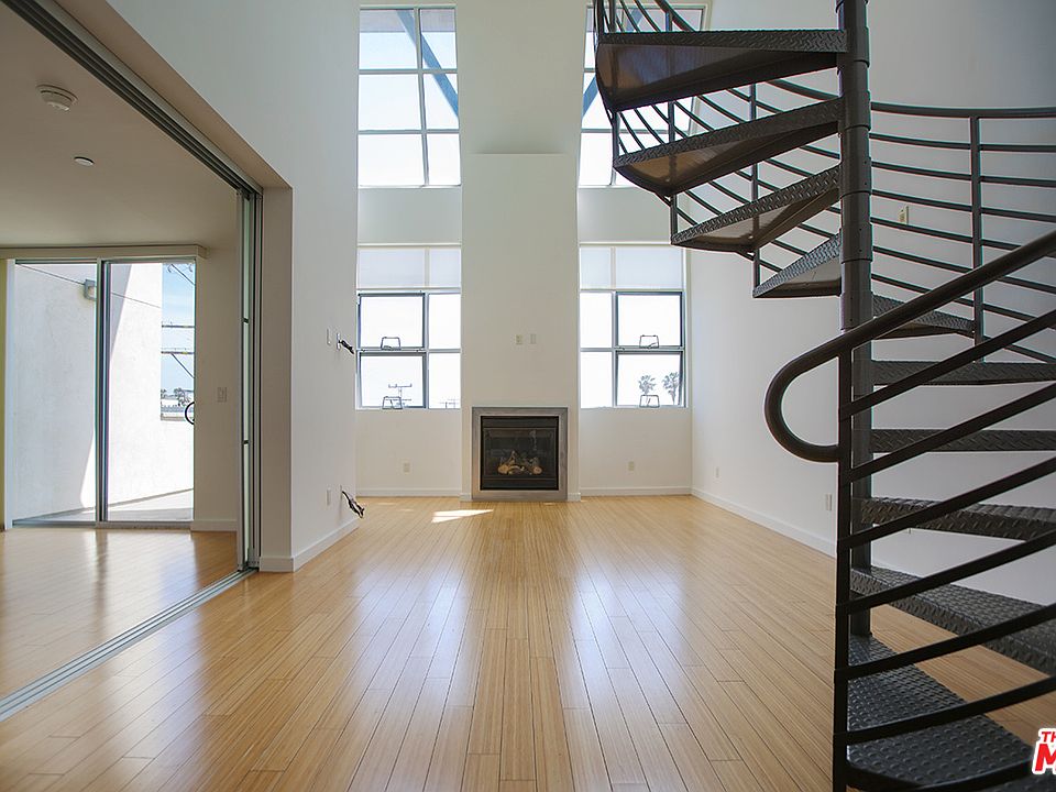 1st image of 1912 Broadway APT 307