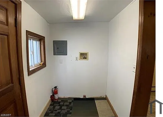 35 Belvidere Ave — Photo 12