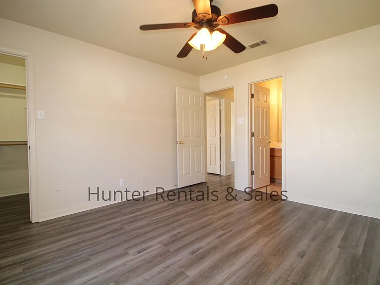 5203B Daybreak Dr — Photo 12