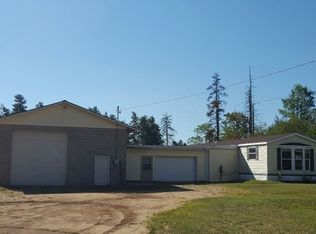 385 Station Rd, Gwinn, MI 49841