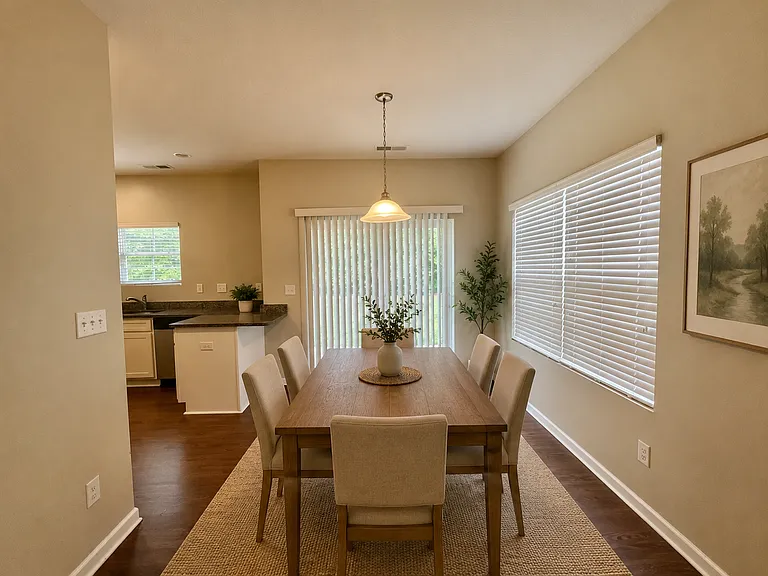 1214 Oak Haven Dr — Photo 3