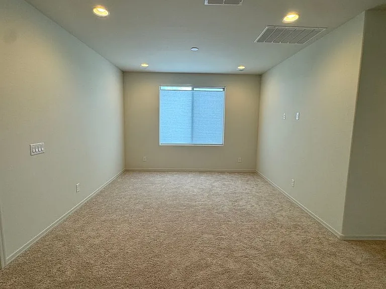 17156 W Smoketree Dr — Photo 27
