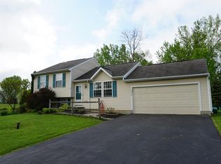 5702 Boulia Dr, Clay, NY 13041
