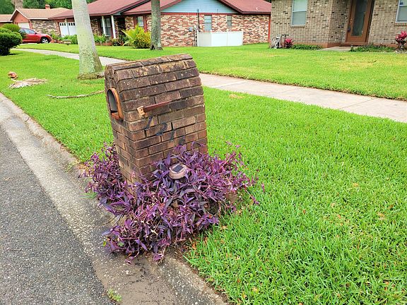 3rd image of 1216 Turtle Creek Dr S